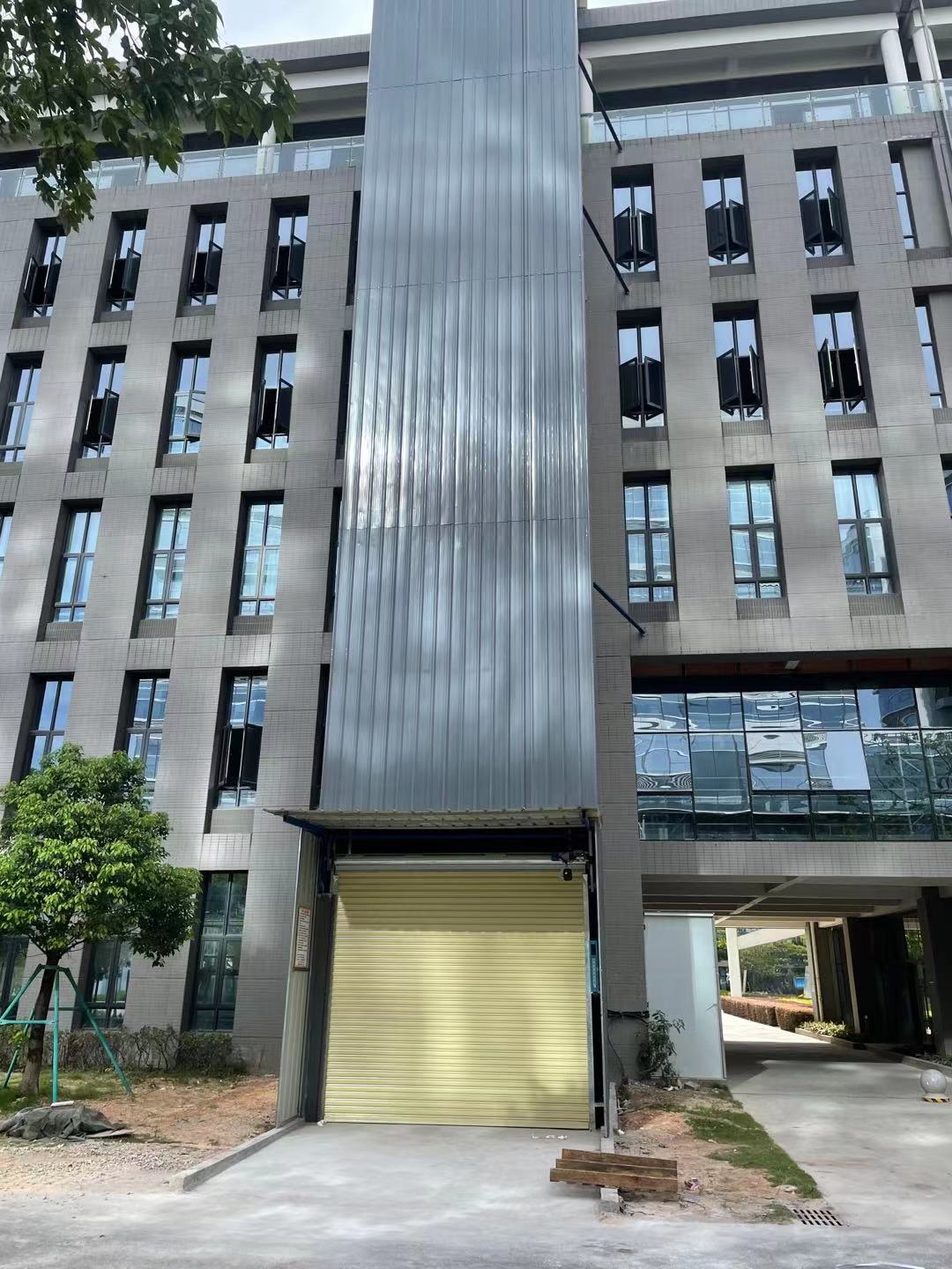 液壓導軌式起落平臺(圖1)